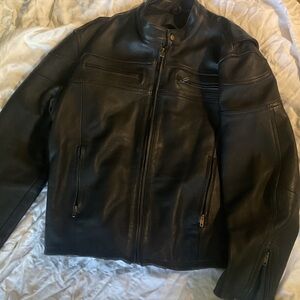 Thick and heavy motorcycle real leather men’s jacket
